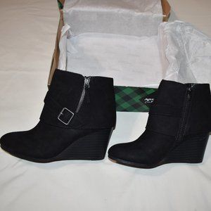 COPY - Arizona Jeans Company Bootie 9.5 Black NWT
